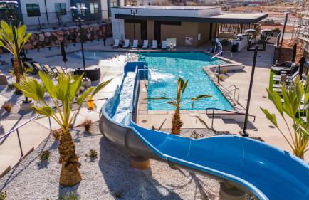 Coral Springs Resort H2 Brand New Home, Community Pool, Outdoor Fireplace, and Near Sand Hollow - Foto 44