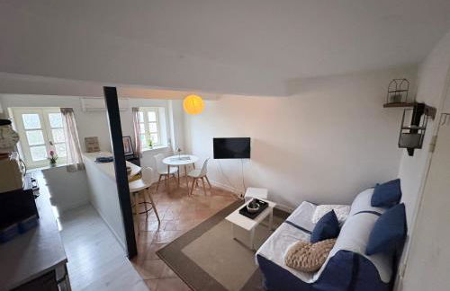 Studio confortable en plein centre proche gare & commerces - Photo 1