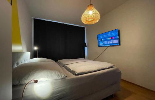 Checkpoint Charlie Apartment - Photo 17