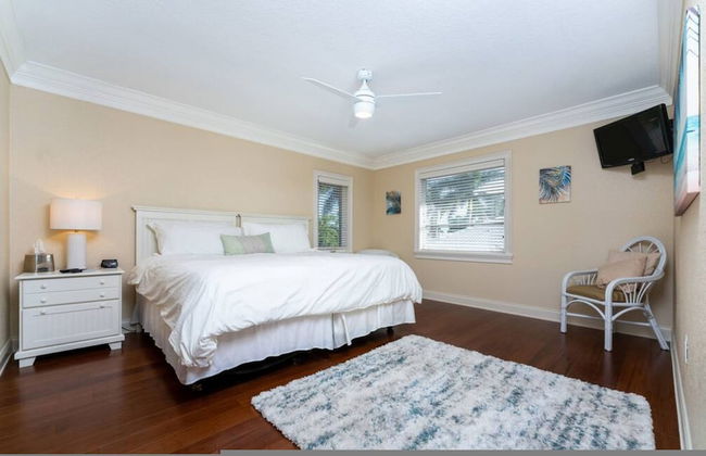 Hibiscus Heated Pool Private Dock Bikes Kayaks Walk to Fishermen s Village - Foto 33