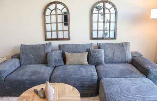 Urban Chic Home 10 Min from Disneyland With Pool & GYM - Foto 79