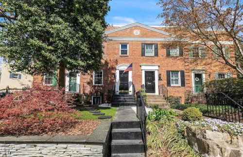 Sojourn Old Town Perfection with Fire Pit and Parking - Foto 5