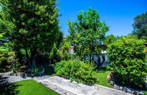 VILLA PROVENCE-SPA&BBQ CENTRE AU CALME- JARDIN - TERRASSES - Foto 41