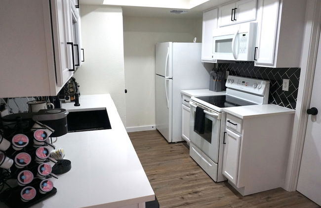 Newly Updated Cozy Home - Foto 9