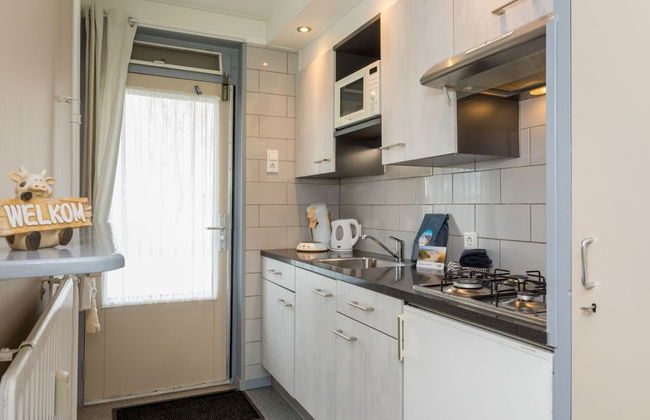 Attractive Apartment Near Vlissingen Beach - Photo 23