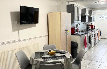 Penn Gardens Flat 1 - 2 - 3 & 4 Apartments - Foto 18