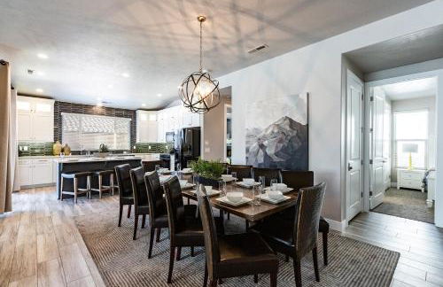 Paradise Village 113 Water Park and Kids Cove, Ping Pong, XBOX 360, Games, Beautiful Mountain Views, and More - Foto 14