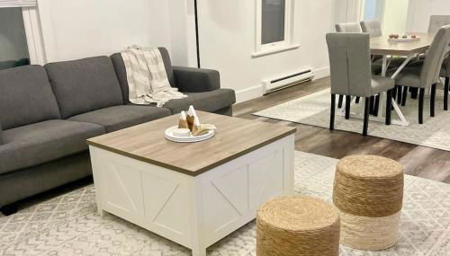 Massive 2 bedroom with fenced yard - Foto 2