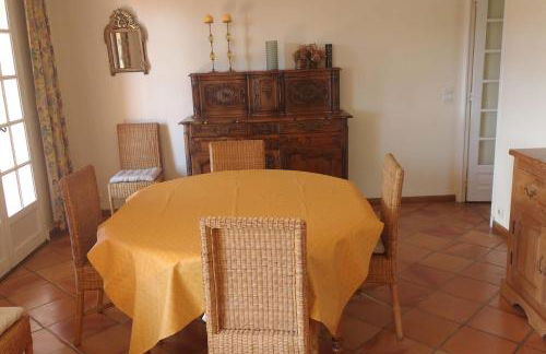 3-bedroom house with view - Foto 6