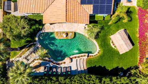 Mini Golf, Saltwater Pool & Spa by MariamsBnb - Foto 5, Garden, Garden view