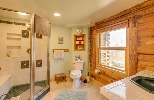 Near Trails, Lakes and Slopes Cabin in Walpole! - Foto 16
