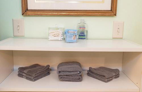 Home STEPS from Oberlin - Foto 21