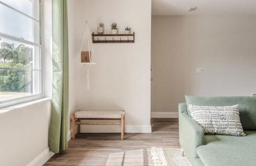 Boho retreat w pool & beach access - Foto 34