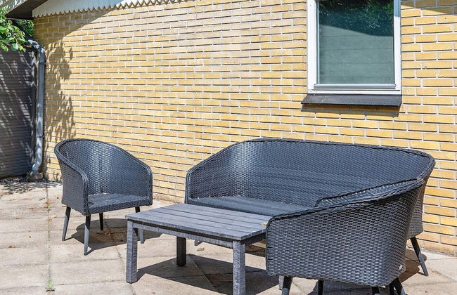 8 Person Holiday Home in Nykobing M - Photo 11