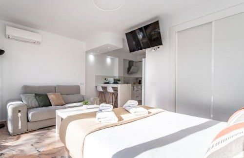 2 Estudios en La Romana Playa, uno con vista parcial mar y otro vista a la piscina - Foto 33