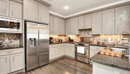 Stunning Home in Midtown, Houston with 3BDR 5Beds Skyline View BBQ Terrace - Foto 5, stove