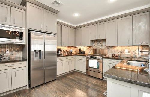Stunning Home in Midtown, Houston with 3BDR 5Beds Skyline View BBQ Terrace - Foto 5