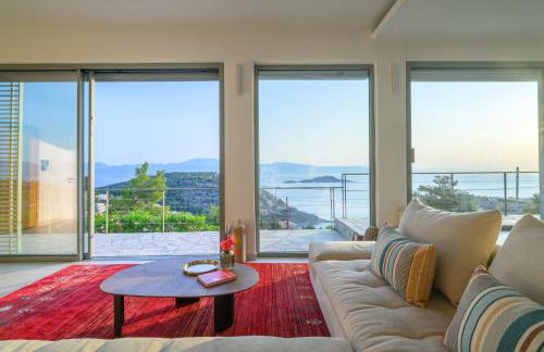 Newly Renovated Villa with Panoramic Sea Views - Foto 6