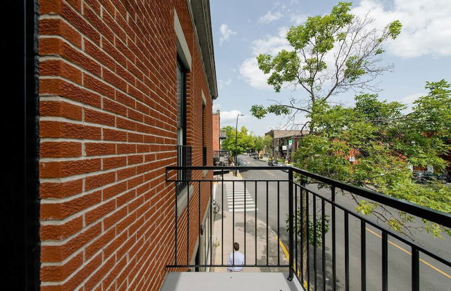 Explore Montreal From Sleek Contemporary Apartment - Foto 12