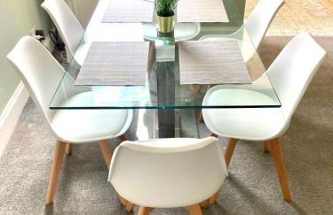 No 7 - 3 Bed House, Parking, Walkable to City, Quiet Location - Foto 12