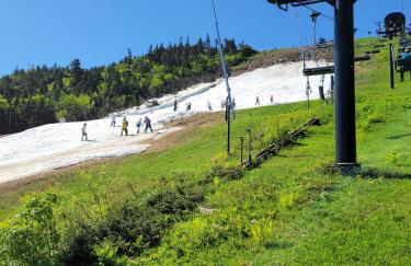 Ski Condo with Garage Parking and Pool - Foto 31