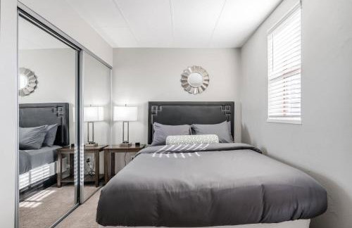 Modern Mass Ave 1BR Apartment with Kitchen - Foto 13