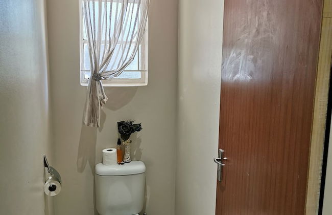 Cozy Triple Room With King Sized bed and Single Bed, Near Bloemfontein - Foto 10