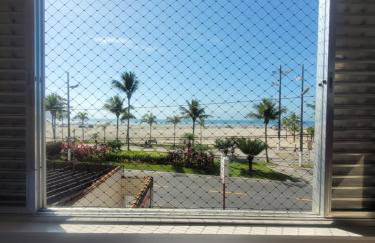 Apartamento Aconchego Frente Mar - Vila Guilhermina Praia Grande SP - Cozinha Completa - Climatizador de Ar - TV a Cabo - Wi-Fi - Photo 5