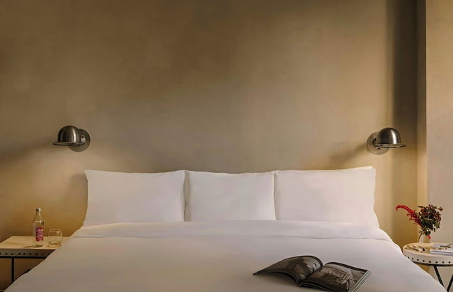 Chambers Hotel Central Park South, Sonder by Marriott Bonvoy - Photo 14