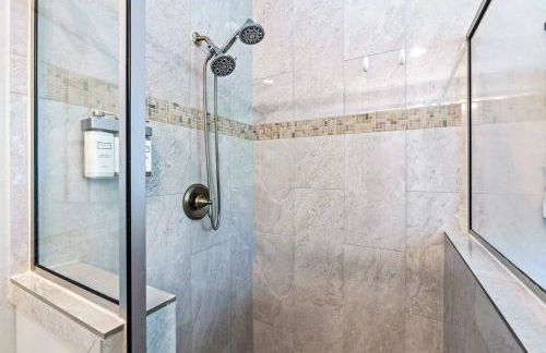 Spacious 3BR/BBQ/Yard/9 min to Downtown & Med Ctr - Foto 44