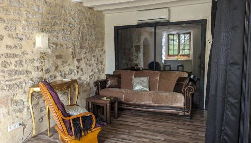 Maison atypique bord de l'Yonne - Foto 4