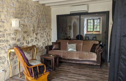 Maison atypique bord de l'Yonne - Foto 4