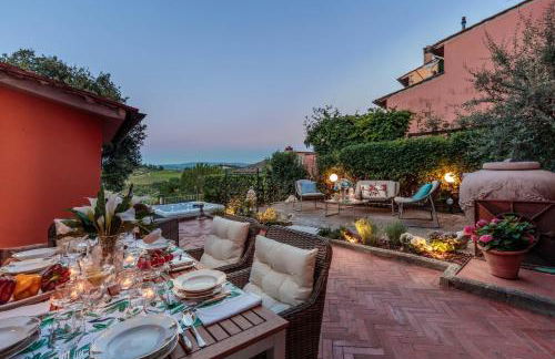 Villa Chianti, your Secret 4 Bedrooms Retreat with View over the Vineyards in Marcialla - Foto 4