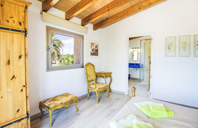 4 bedroom House in Maria de la Salut with private pool and garden - Photo 15