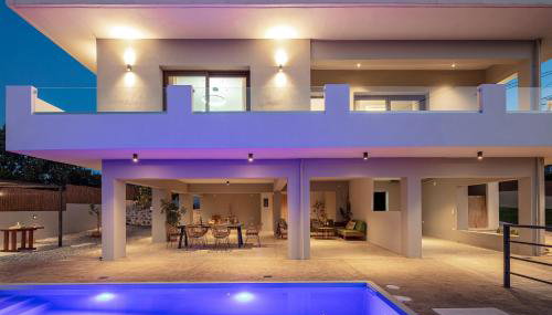 Rousso Villa - Foto 3, sunbed