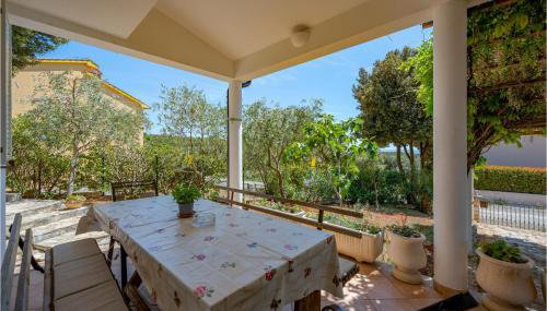 3 Bedroom Beautiful Home In Pavicini - Foto 4