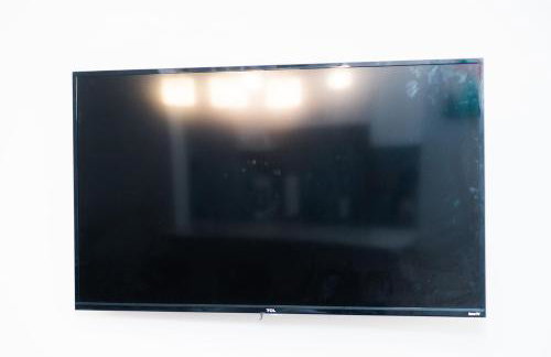 Walk to Acrisure - Parking - Location - GroupStay - Foto 11