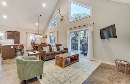 Hot Tub, Water Access Cabin Near Lake Red Rock! - Foto 3