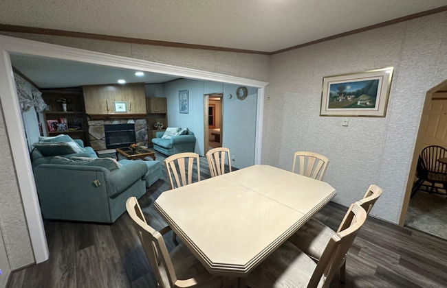 Secluded Lodge Farm Views 50 Acres Wifi - Foto 6