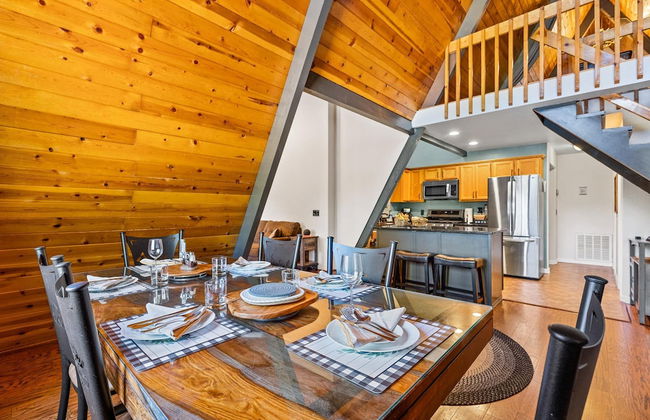 Spacious A-frame Pines Cabin 12 Beds Loft Game Room - Foto 29