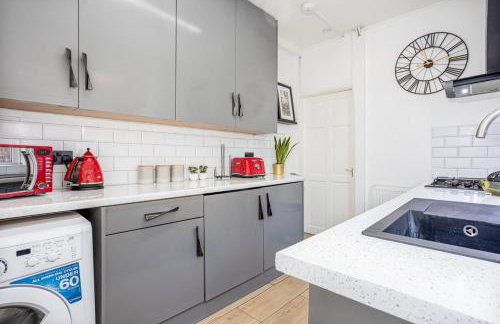 3 Bedrooms & 2 Showers - Home From Home - Foto 60