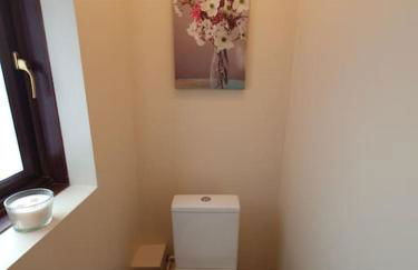 London Luxury 6 Bedroom Family House Sleeps 12 people Parking for 4 Cars Close to tube. - Foto 8