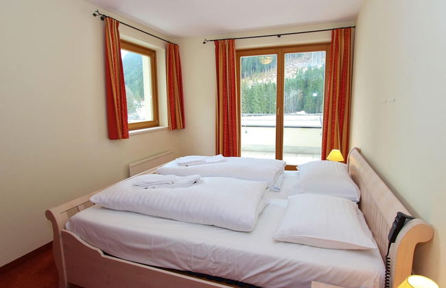 Chalet in Saalbach Near Ski Lift - Foto 3