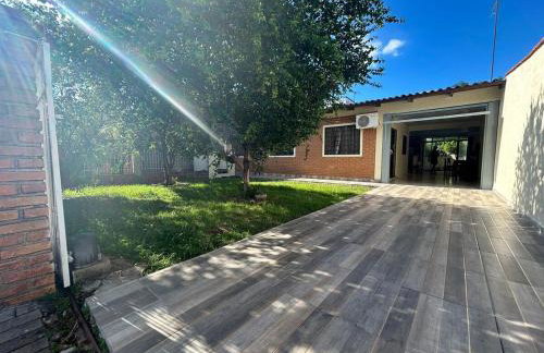 Casa ampla com 02 suítes e 01 quarto próx das Cataratas e Aeroporto - Foto 1