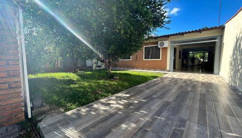 Casa ampla com 02 suítes e 01 quarto próx das Cataratas e Aeroporto - Foto 1