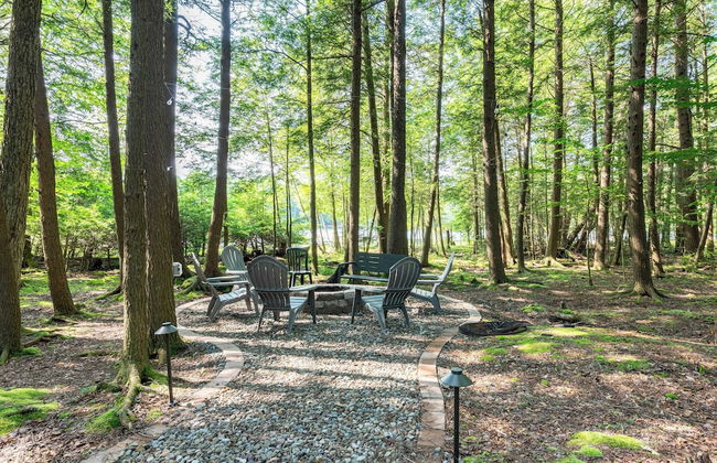 Lakeshore Oasis by Avantstay Private Beach, Views, Hot Tub, Volleyball - Foto 48