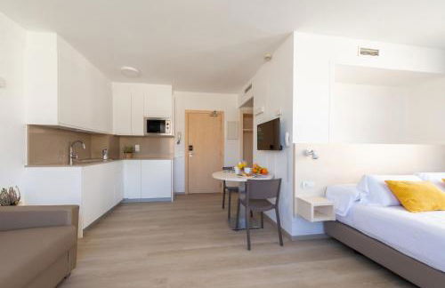 Atenea Park - Suites Apartments - Photo 92