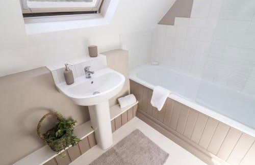 Woodbine Cottage - Photo 32