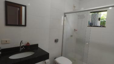 Sobrado grande disponível em ótima localização - Foto 3
