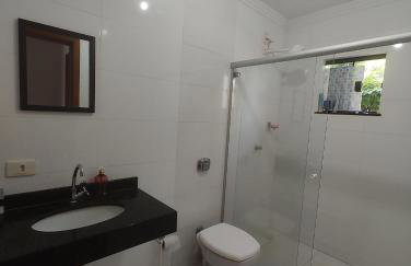 Sobrado grande disponível em ótima localização - Foto 3